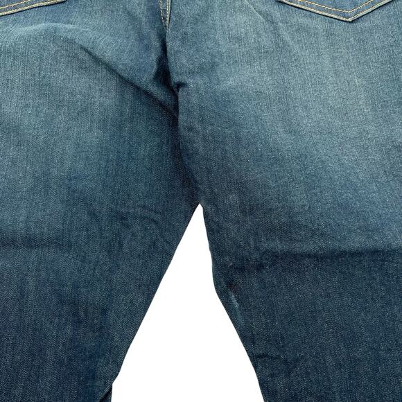 Levi’s 541 Authentic Taper Stretch men’s medium wash jeans - Picture 8 of 13